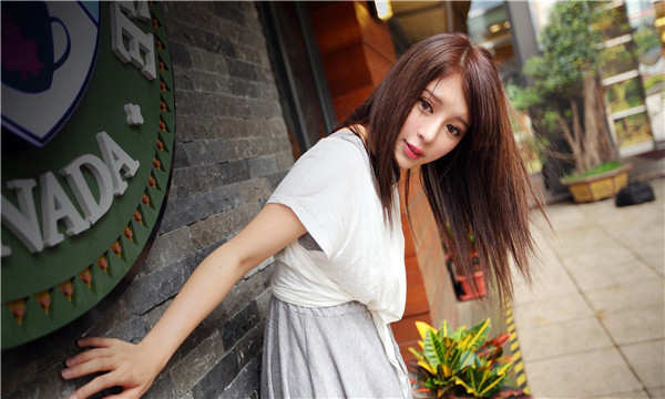 建湖想找一个女性生孩子给报酬-｛找个女人生孩子多少钱｝